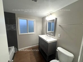 4500 S Grandview Ave, Unit 206 in Tempe, AZ - Building Photo - Building Photo