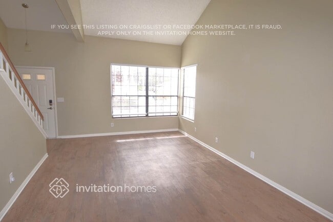 371 Bradford Dr in Henderson, NV - Building Photo - Building Photo