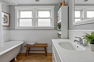 5042 W Winnemac Ave, Unit #2 in Chicago, IL - Building Photo - Building Photo