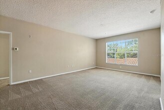 5572 Metrowest Blvd in Orlando, FL - Building Photo - Building Photo