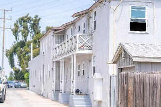 The Triangle Building @ Adams Avenue in San Diego, CA - Foto de edificio - Building Photo