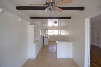 5220 Radford Ave in Los Angeles, CA - Building Photo - Building Photo