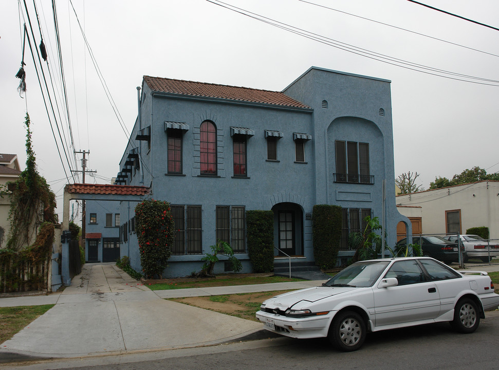 4316 Clinton St in Los Angeles, CA - Building Photo