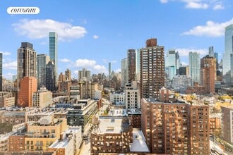 305 E 63rd St in New York, NY - Foto de edificio - Building Photo