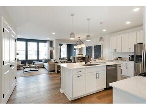 1747 Hauer Trail in Shakopee, MN - Building Photo - Building Photo