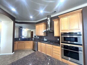 9900 Wilbur May Pkwy in Reno, NV - Building Photo - Building Photo