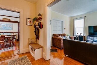 36 Hewlett St in Boston, MA - Building Photo - Building Photo