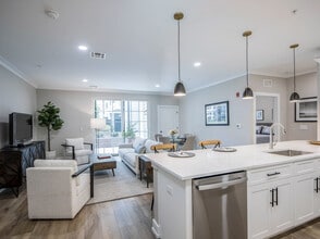 Scotch Plains Crossing in Scotch Plains, NJ - Building Photo - Building Photo