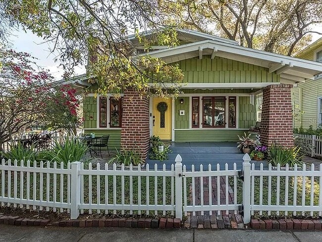 property at 702 S Bungalow Terrace