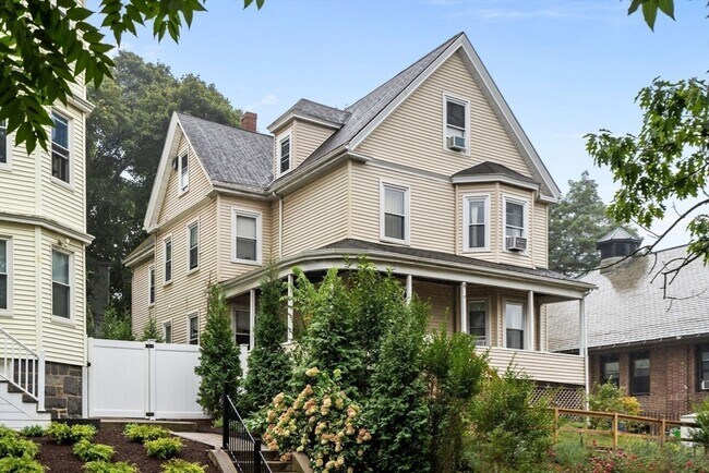 property at 5 Wenham St