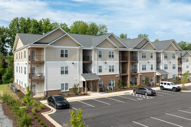 Pine Reserve Apartments