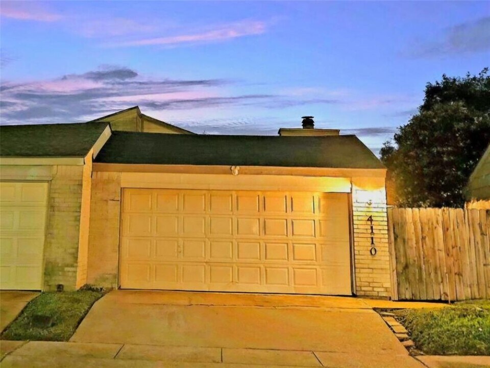 4110 Boone Rd in Houston, TX - Building Photo