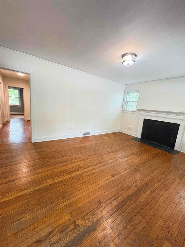 523 Dixie Trail in Raleigh, NC - Building Photo - Building Photo