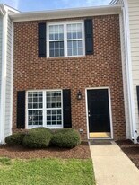17 Cheltenham Dr in Clayton, NC - Building Photo