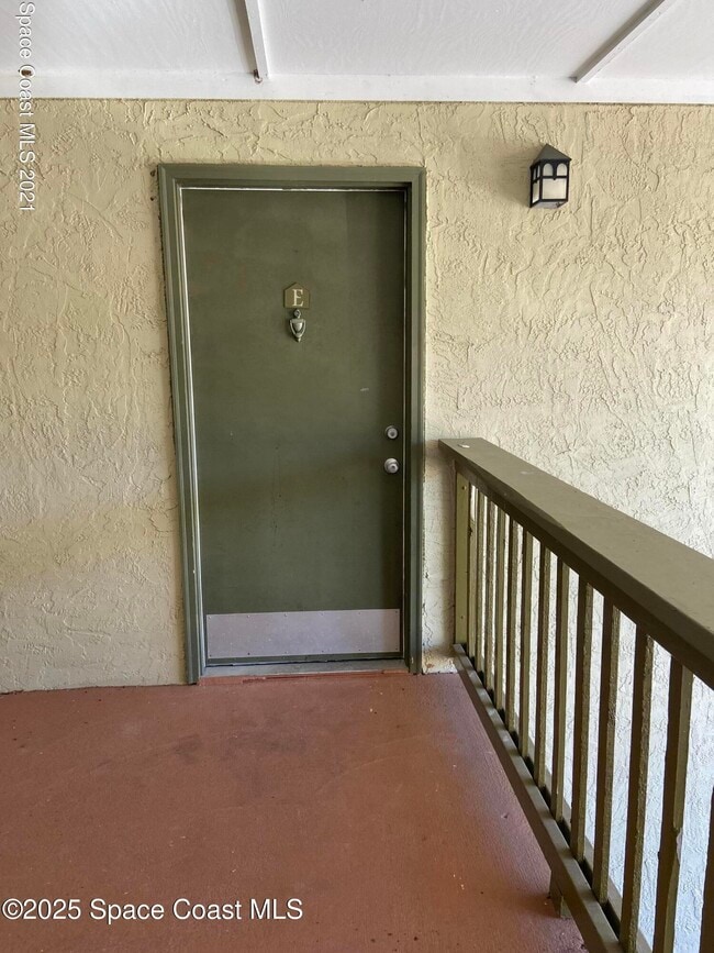 property at 3570 Sable Palm Ln
