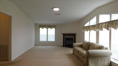 11018 SW Thornton Ave in Arcadia, FL - Building Photo - Building Photo