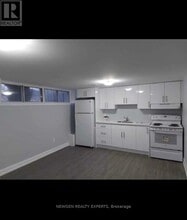 41 Aloma Crescent in Brampton, ON - Building Photo - Building Photo