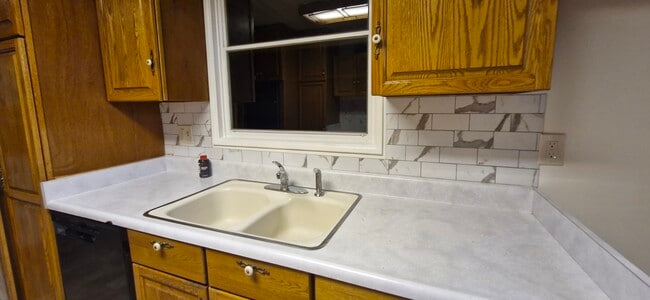 14202 Del Amo Ave in Tustin, CA - Building Photo - Building Photo