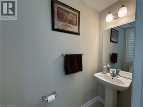 160 Ridge Rd in Cambridge, ON - Building Photo - Building Photo