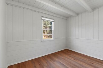 18601 Keswick St in Los Angeles, CA - Building Photo - Building Photo