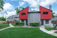 Newport at Clear Lake photo'