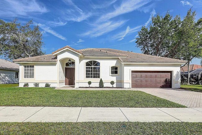 1255 SW Maplewood Dr