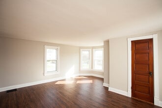 445 S Edgewood Dr, Unit 2 in Hagerstown, MD - Foto de edificio - Building Photo