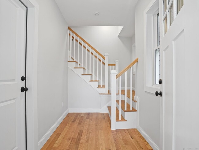 3 Seaview Ave in Stamford, CT - Building Photo - Building Photo