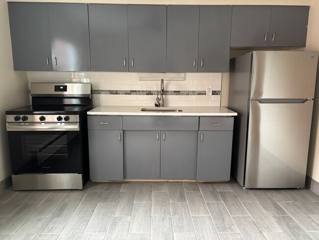 580 Amherst St in Buffalo, NY - Building Photo - Building Photo