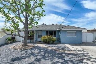 3712 Odom St in San Diego, CA - Building Photo