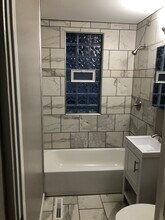 3529 N 25th St, Unit Upper unit in Milwaukee, WI - Foto de edificio - Building Photo