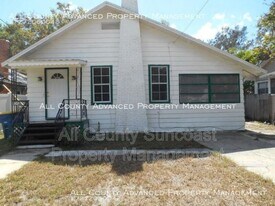 905 Lotus Path in Clearwater, FL - Building Photo