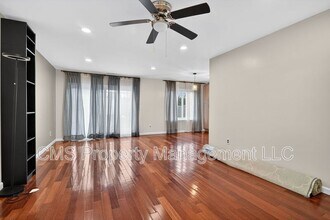 34 Jeffrey Cir in Dayton, NJ - Building Photo - Building Photo