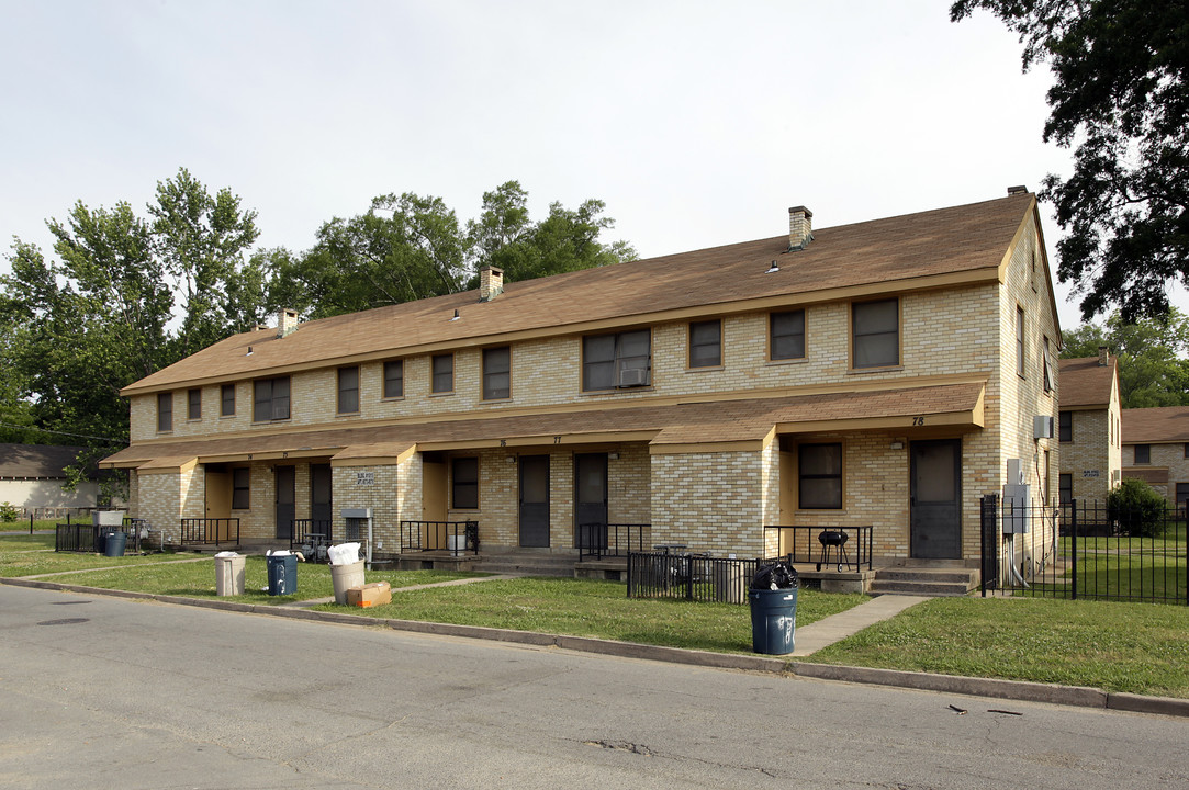 Silver City Courts in North Little Rock, AR - Building Photo