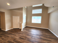 609 Paseo Rio in Vista, CA - Building Photo - Building Photo