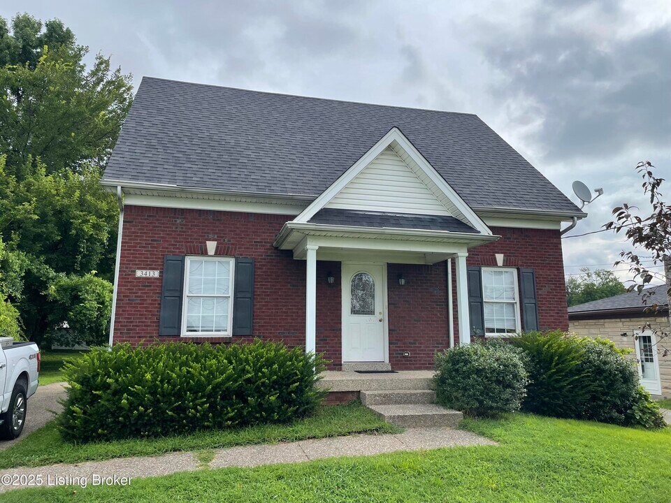 3413 Blanton Ln in Louisville, KY - Building Photo