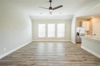 613 Harbor Oaks Dr in Anna, TX - Foto de edificio - Building Photo