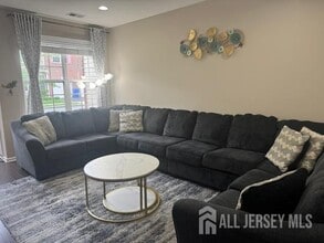 2423 Canterbury Ln in North Brunswick, NJ - Building Photo - Building Photo