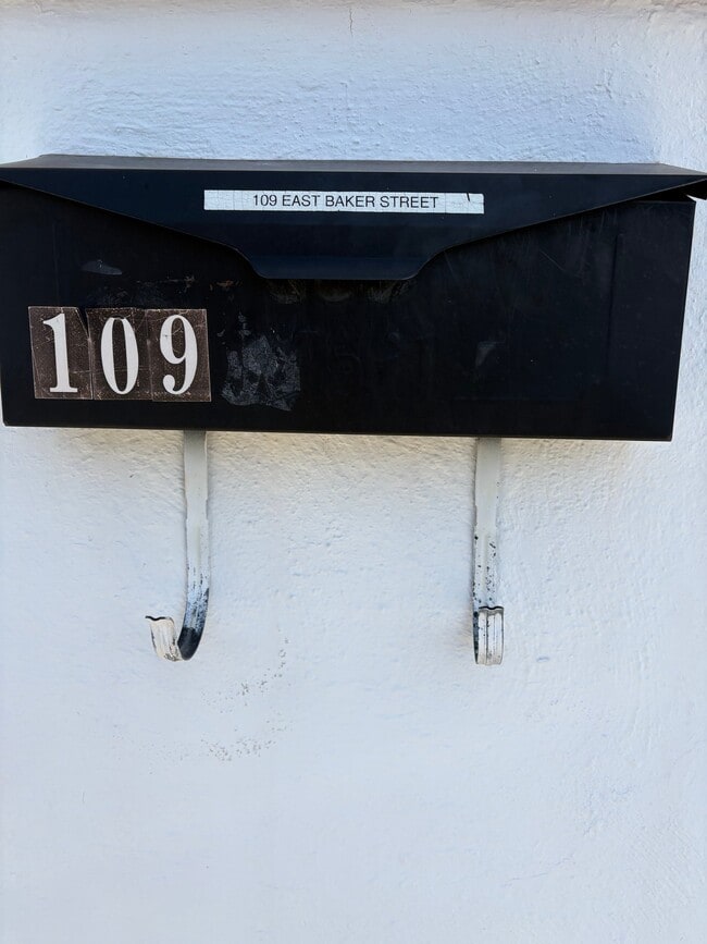 109 E Baker St, Unit 109