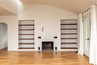 1090 Devonshire Dr in Encinitas, CA - Building Photo - Building Photo