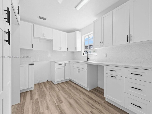139 NE 17th St in Homestead, FL - Building Photo - Building Photo