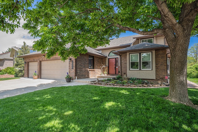 property at 1152 Clubhouse Dr