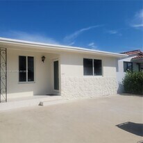 551 NW 60th Ct in Miami, FL - Building Photo