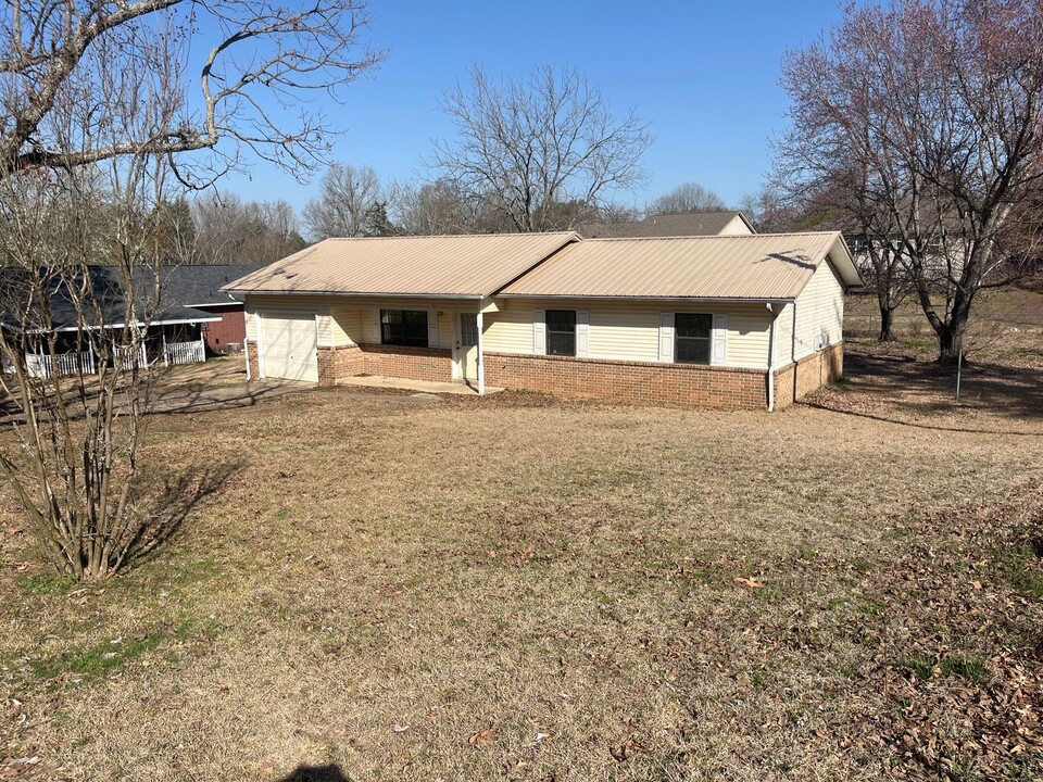 158 Ridgeway Dr in Dover, AR - Foto de edificio