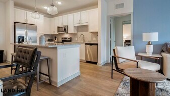 12020 Brush Hl Rd, Unit 1-110 in Wildwood, FL - Building Photo