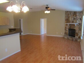 325 Island View Cir in Orange Park, FL - Building Photo - Building Photo