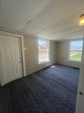 393 Pine Ave in Holland, MI - Building Photo - Building Photo