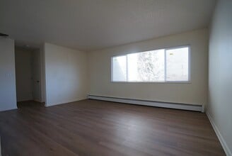 1225 S Coffman St in Longmont, CO - Building Photo - Building Photo