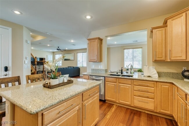 property at 7336 W Mesa Vista Ave