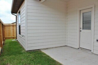 12335 Dona Lane in Houston, TX - Building Photo - Building Photo